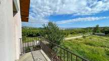 P.F. Inchiriez casa  tip duplex cu 3 camere , curte si parcare proprie