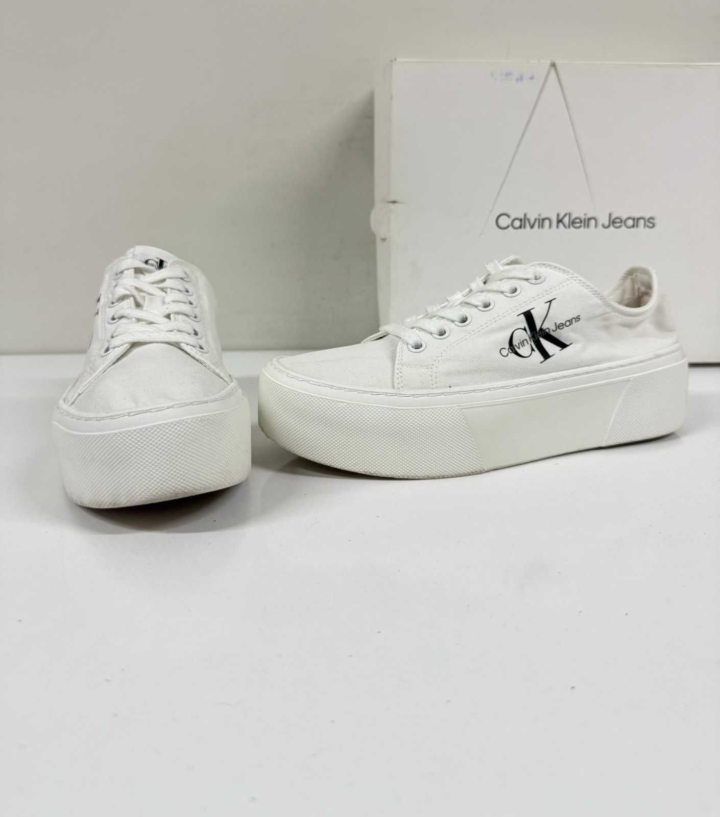 Calvin Klein Jeans