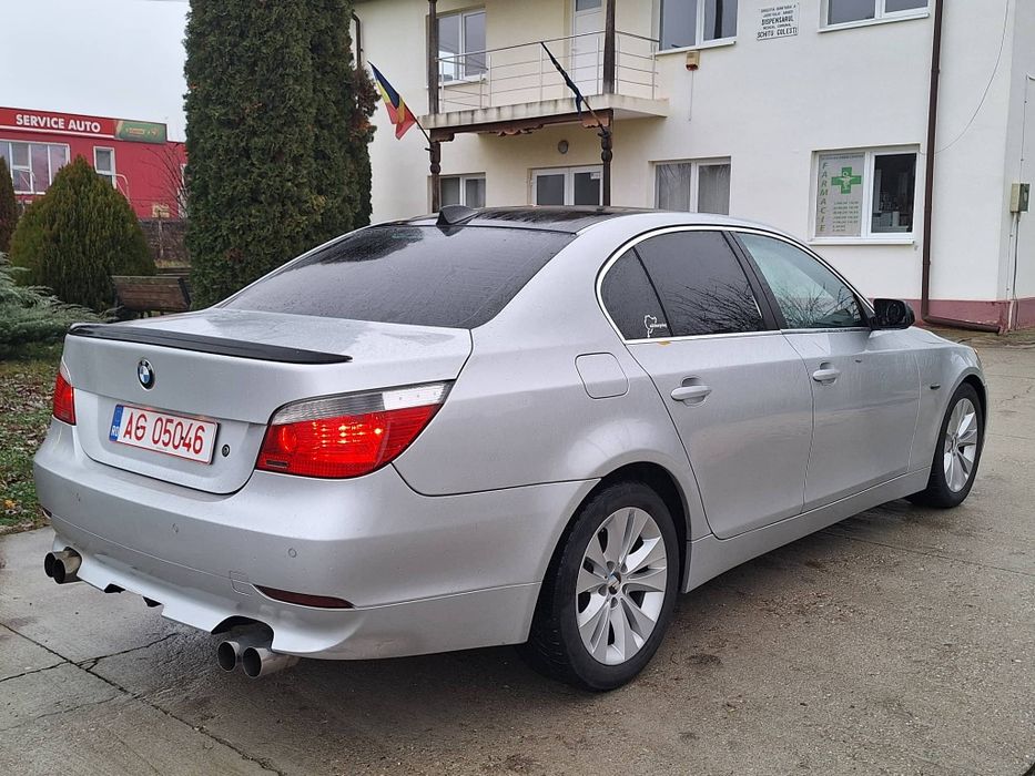 BMW E60 520i manual