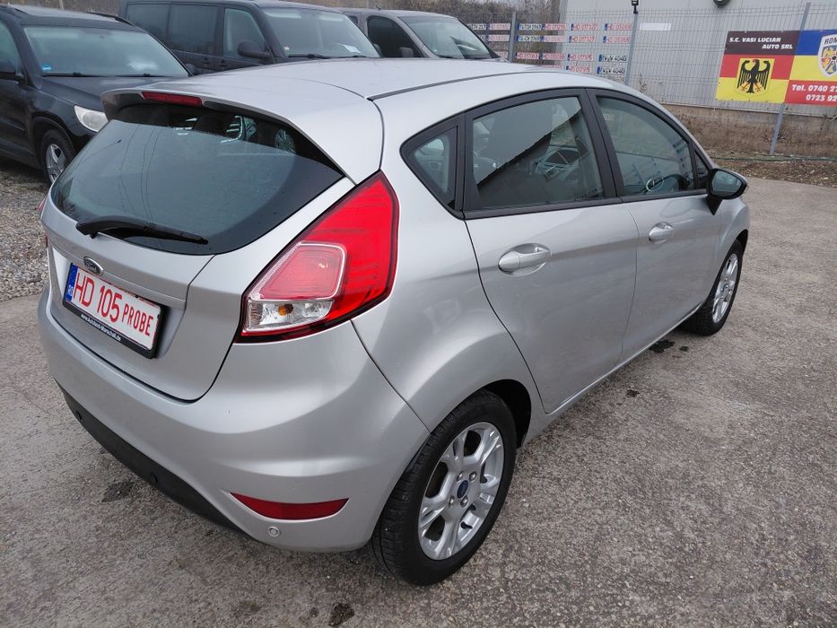 Ford Fiesta benz 13