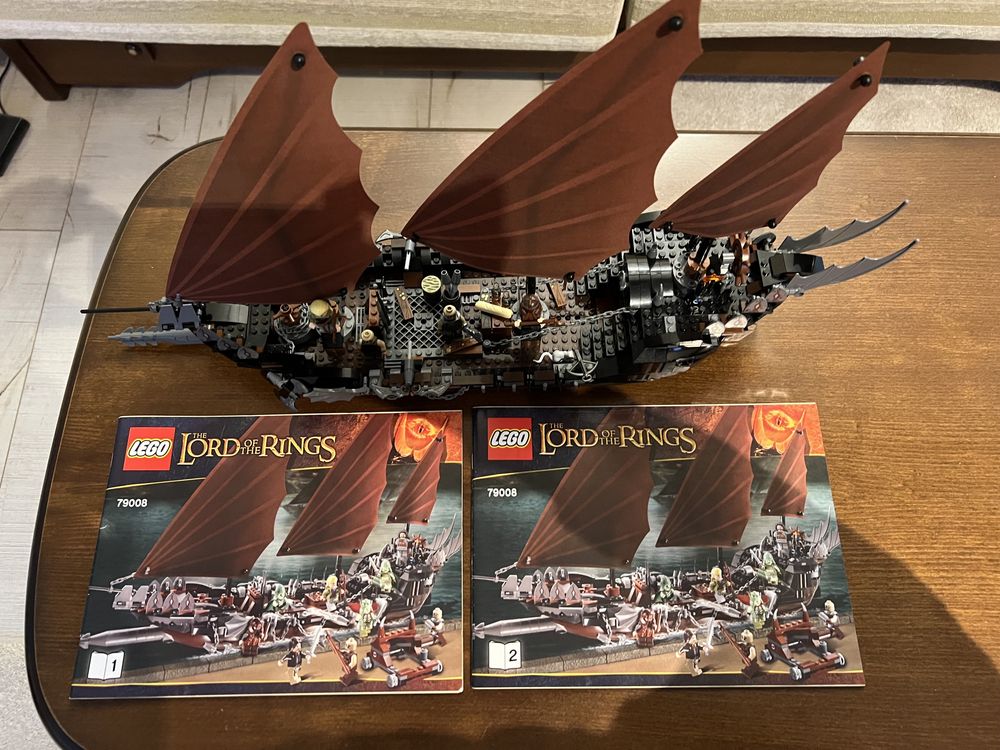 Vând Lego LOTR 79008 Pirate Ship Ambush