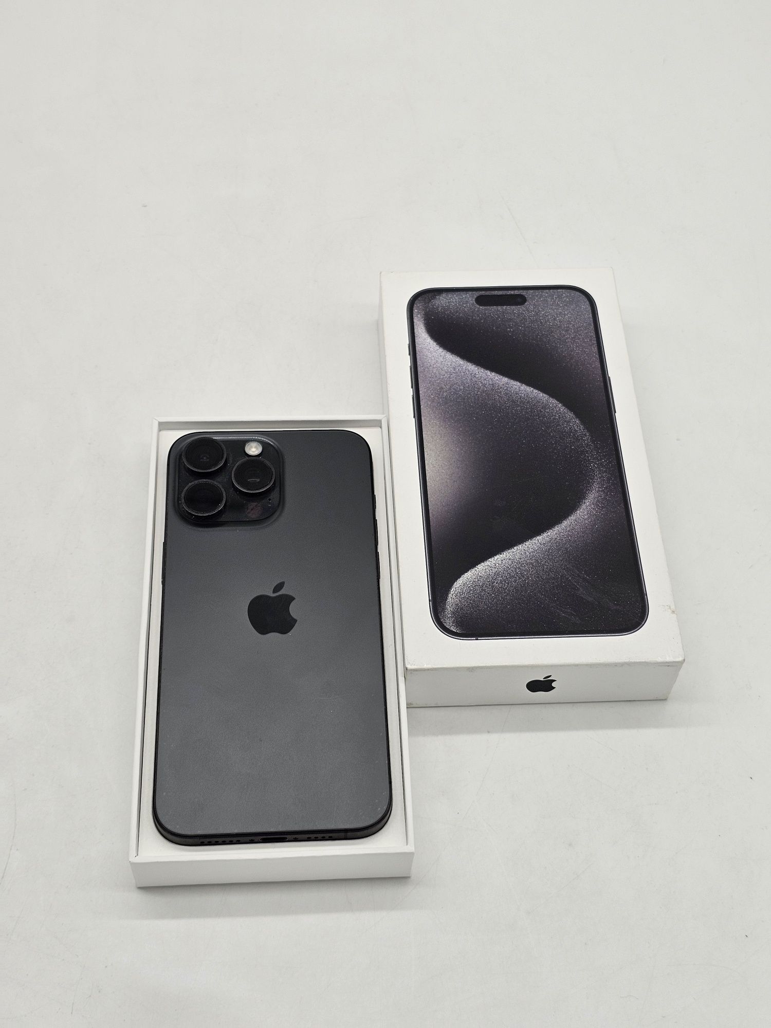 Iphone 15 Pro Max, Black Titanium, 256gb, liber de retea