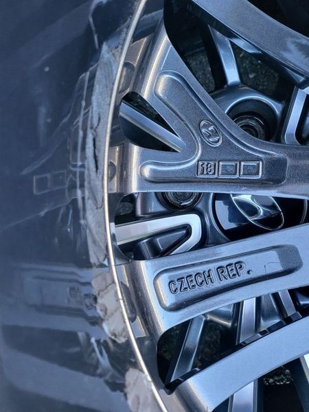 18цола Hyundai 5x114.3 Хюндай 5х114.3 4бр Оригинални