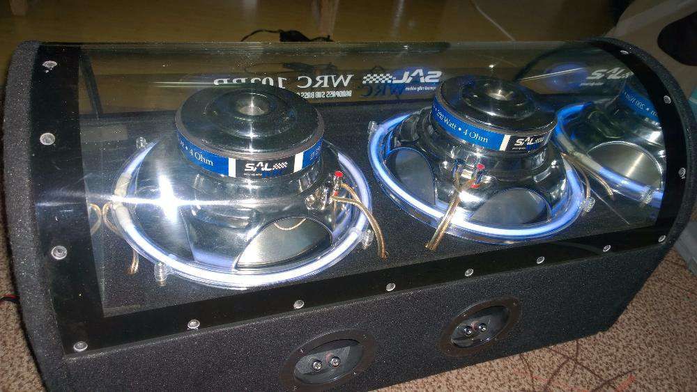 subwofer auto deosebit 400w cu neoane si amplificator