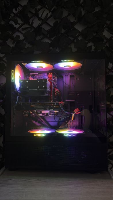 Vand urgent PC in state foarte buna