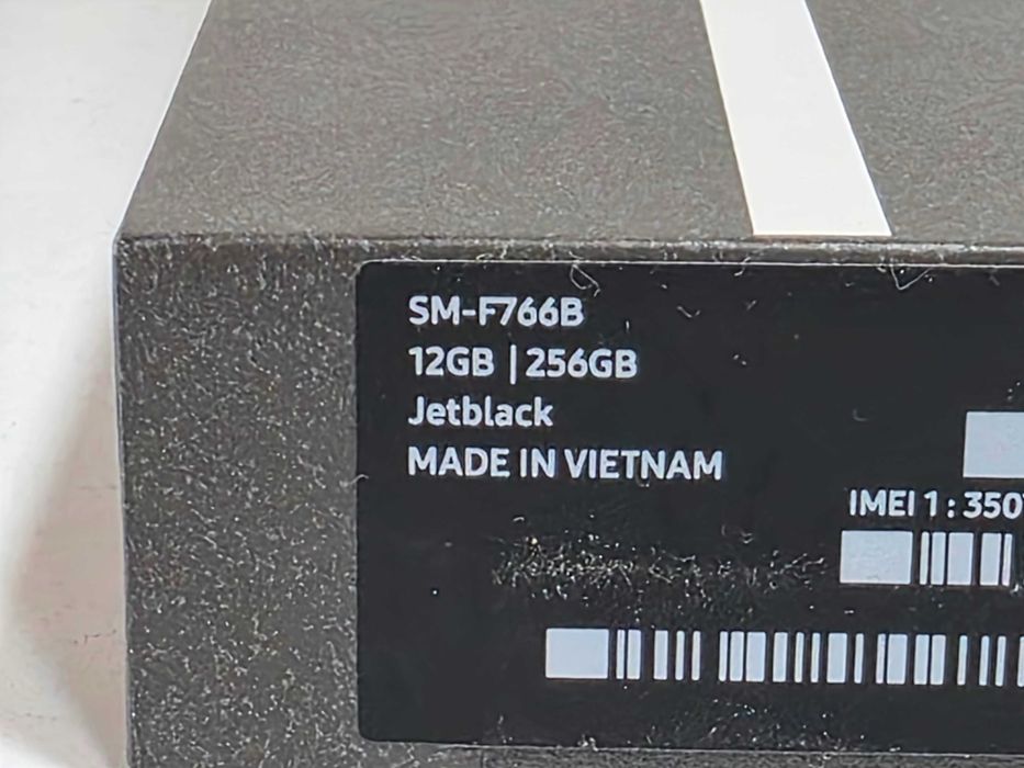Samsung Galaxy Z Flip7, SIGILAT, Gar. 1 an - KLI Amanet