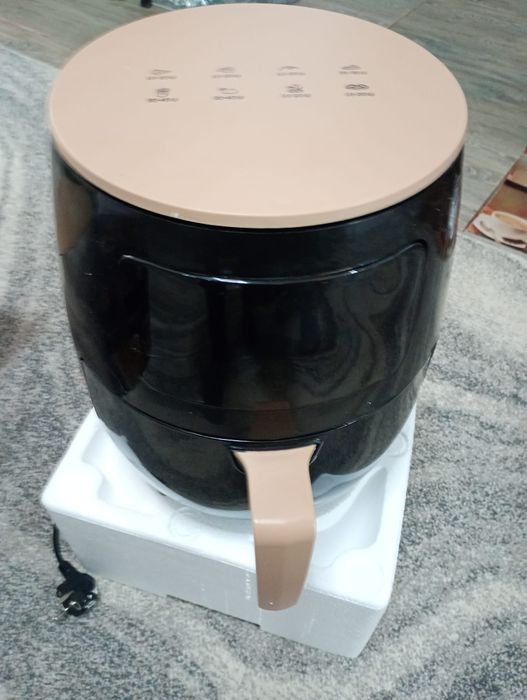 Friteuza cu aer cald