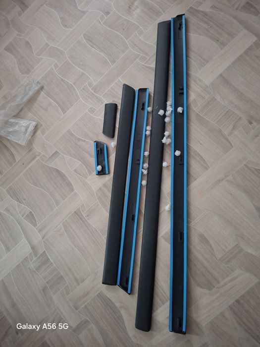 Набор молдинга на авто. Фольксваген гольф