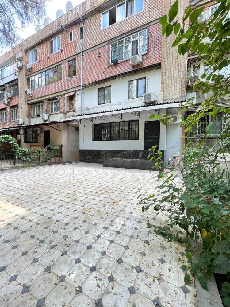 Аренда под Офис Ориентир Цум Корейский Посольство 90м2 1800$ торг