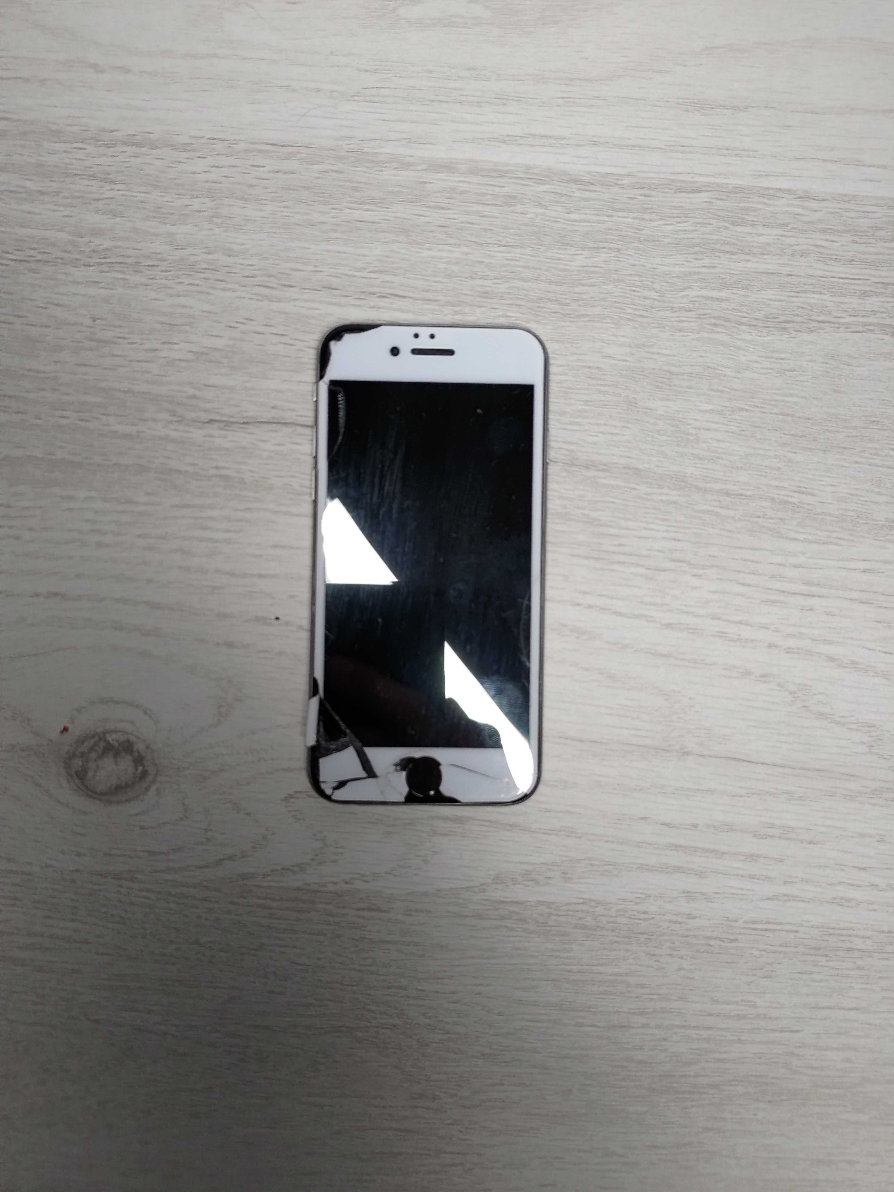 Iphone 6 gri Pentru Piese (Defect)