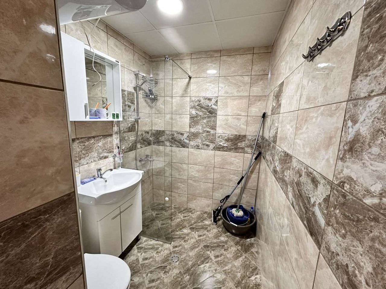Продава се Двустаен апартамент в София, Левски Г - 48 кв.м за 2813 €/кв.м - Снимка #8