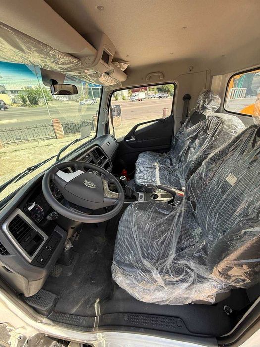 HYUNDAI EX8 Водовоз поливомоечная машина  4 м3