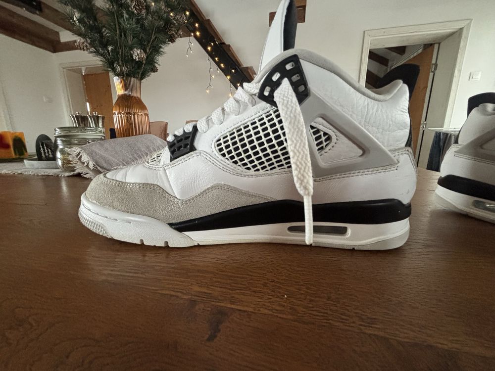 Air Jordan 4 Retro Military Black Original