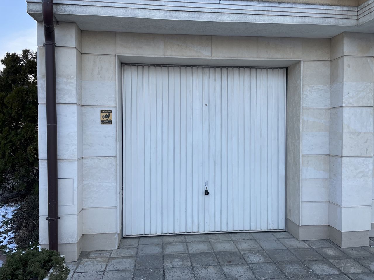 Дава се под наем Гараж / Паркомясто в София, Бъкстон - 20 кв.м за 163.2 € - Снимка #5