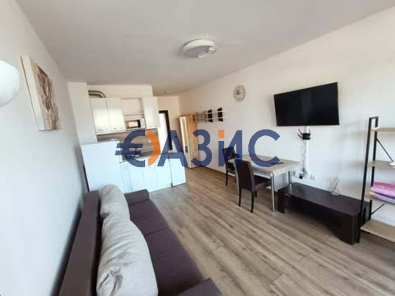 Продава се Едностаен апартамент в Свети Влас - 37 кв.м за 1433 €/кв.м - Снимка #1