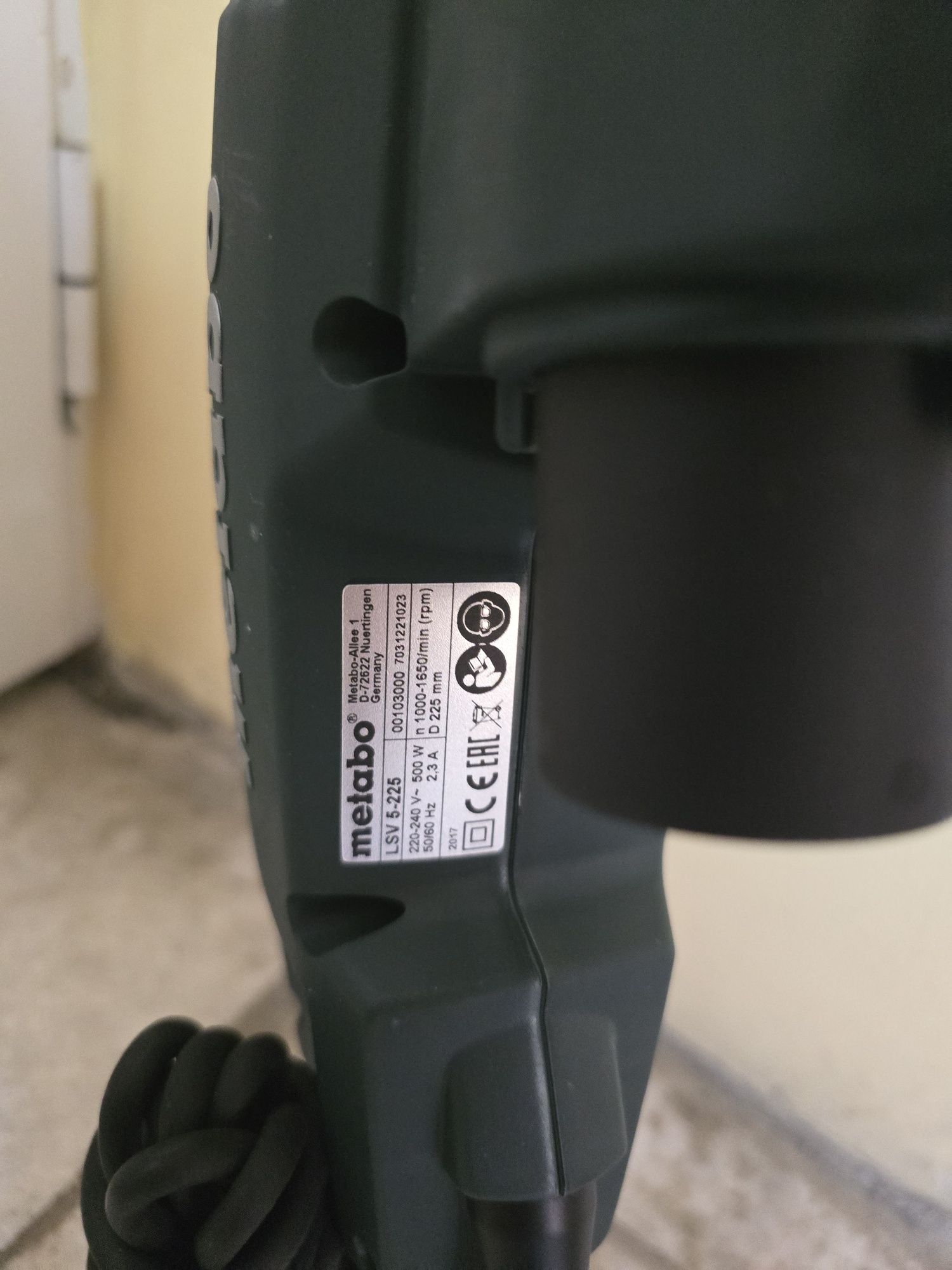 Шлайф за стени и тавани Mеtabo LSV 5-225