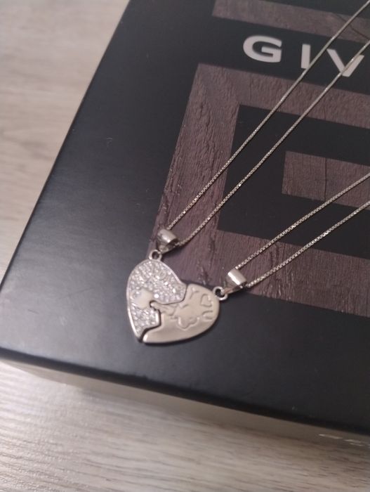 Set 2 lantisoare argint cu pandantiv 2 inimi