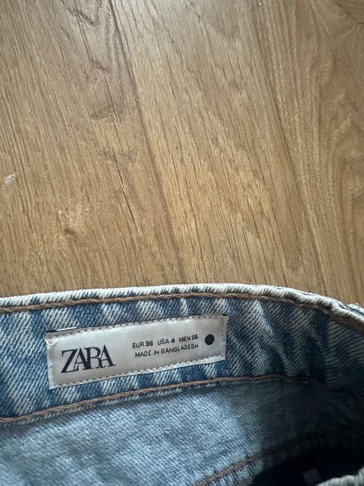 Дънки Зара с камъчета