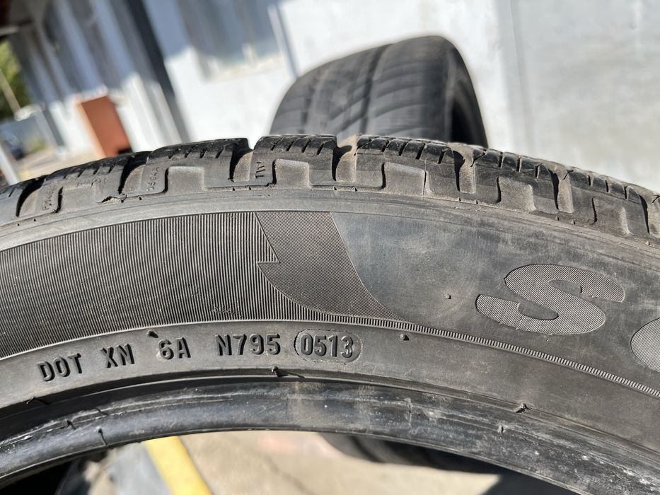 2 бр. зимни гуми 255/45/20 Pirelli 5+ mm DOT 0513