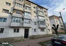 ONESTI, Apartament cu doua camere decomandat - 56 mp - etaj 2/4