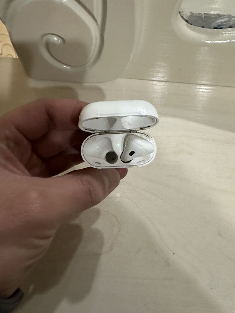 airpods 2 srochniy sotiladi