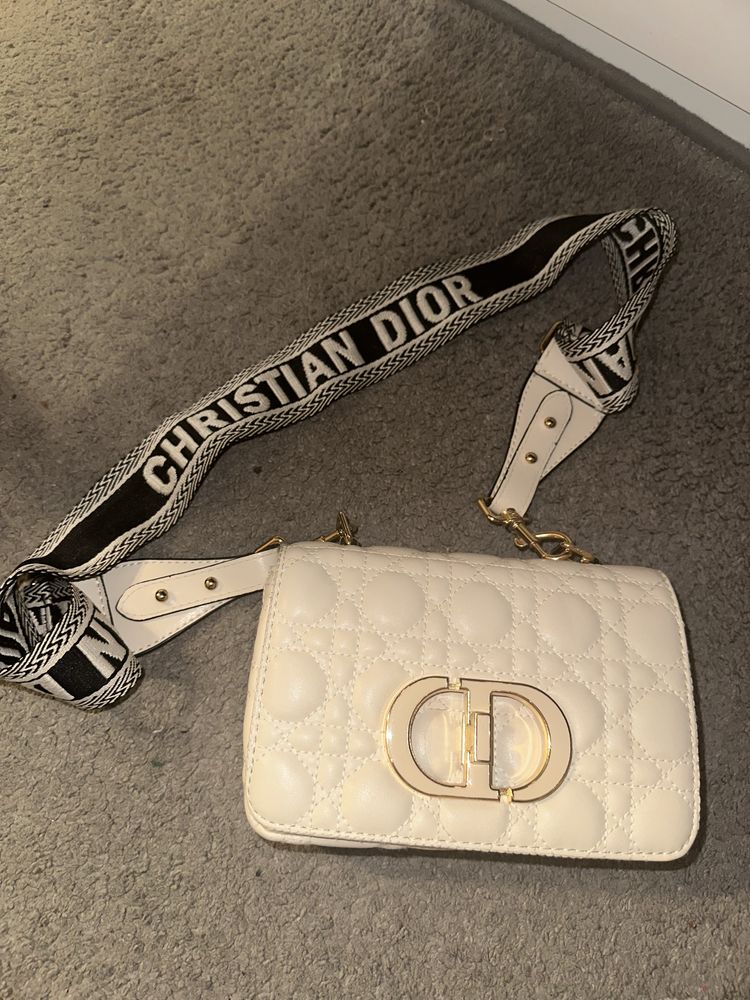 Чанта Balenciaga, Dior, Guess, Hermes