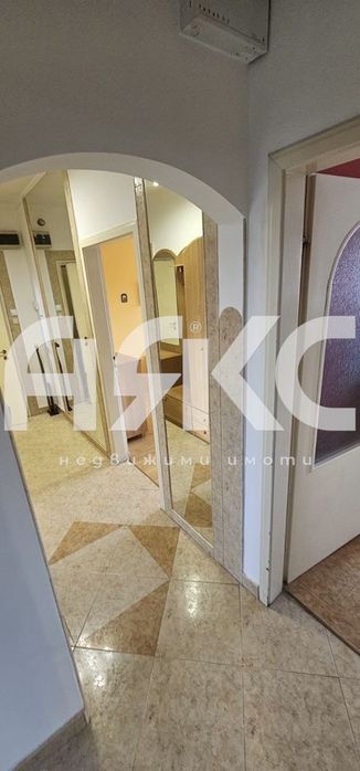 Продава се Тристаен апартамент в София, Люлин 3 - 95 кв.м за 1155 €/кв.м - Снимка #2