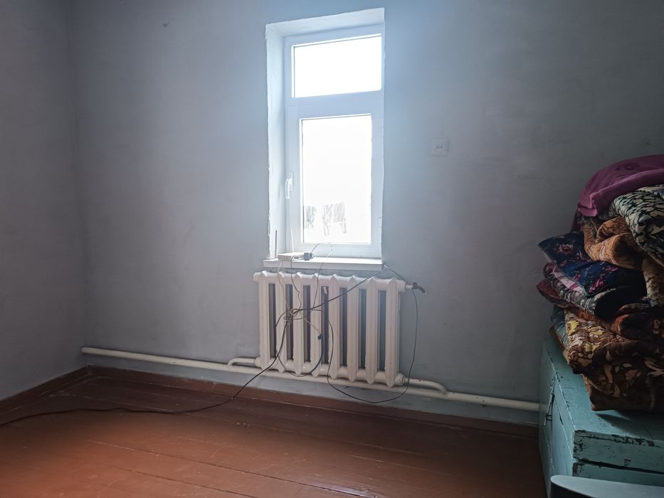 Hovli sotiladi 6 sotih