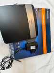 Router Wireless Linksys E2500, N 600 Mbps, Dual Band, 4 x 10/100 Mbps