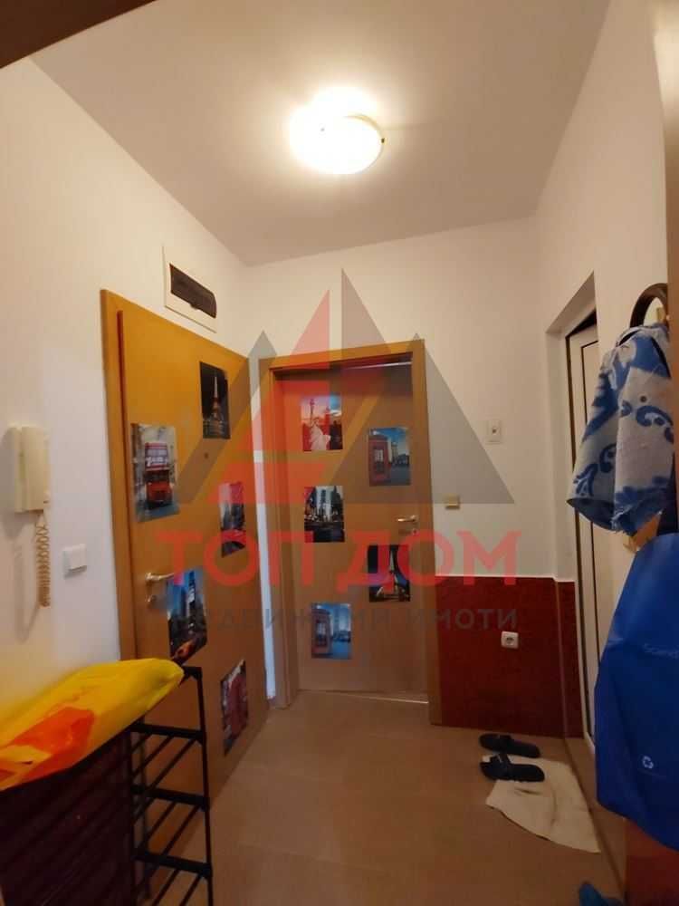 Двустаен! Колхозен пазар! Четвърти етаж! Код72982
