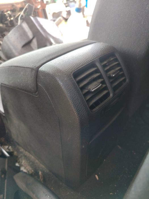 Подлакътник за Фолксваген Голф 6 / VW Golf 6
