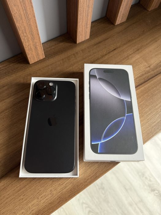 Iphone 16 Pro Max - Black Titanium