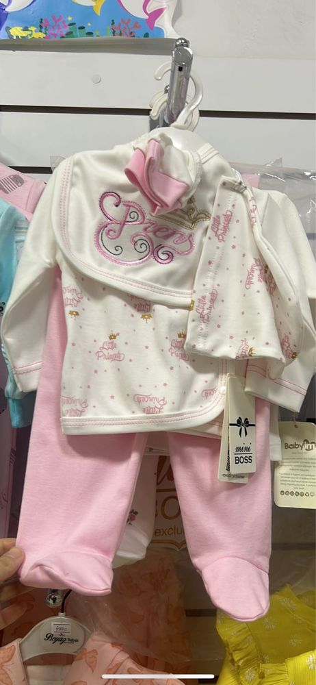 одежда для новорожденных комплект