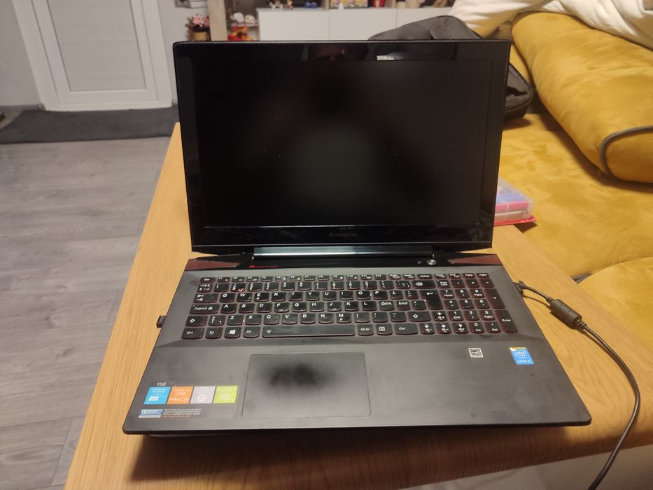 Lenovo y50 i5 512 ssd