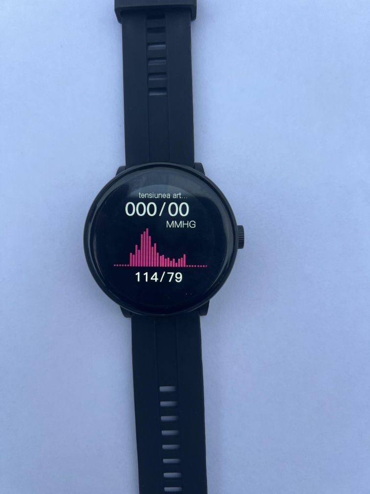 Smartwatch cu funcție de apelare