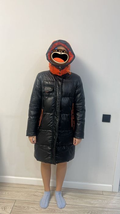 Продам куртку 10000