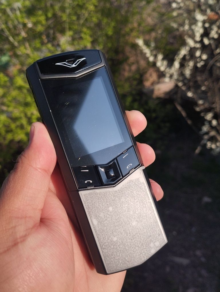 Vertu signature S модели