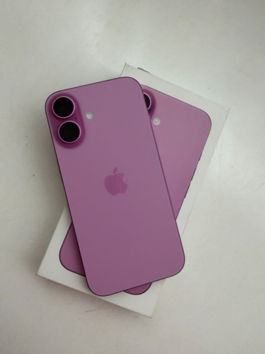 iPhone 16 • 128 GB • Розов — СЪСТОЯНИЕ „КАТО НОВ“ + АКСЕСОАРИ