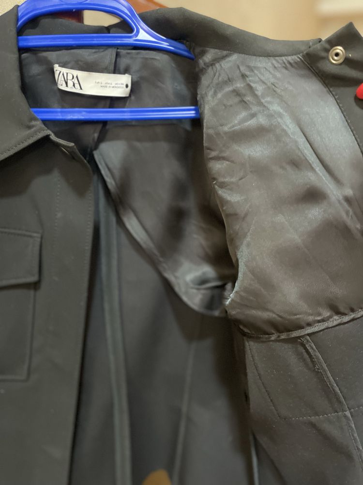 Пиджаки Zara в хорошем состоянии. Размер Л .