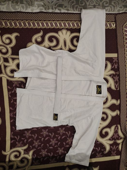 Кимано только вверх. Подойдёт рост 170.