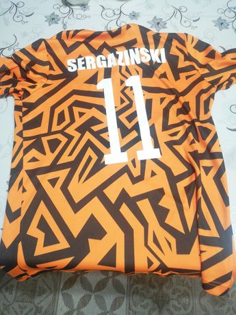 Продам футболку сергазинского с команды музбалак