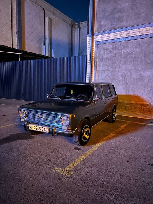 Ваз2102 сотилади