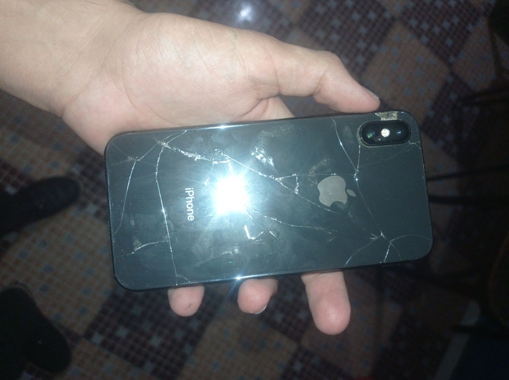 Iphone x 64gb orqa krishka singan