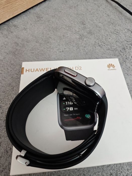 Huawei watch D2.