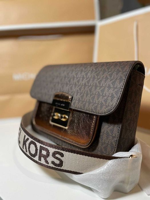 Оригинална чанта Michael Kors