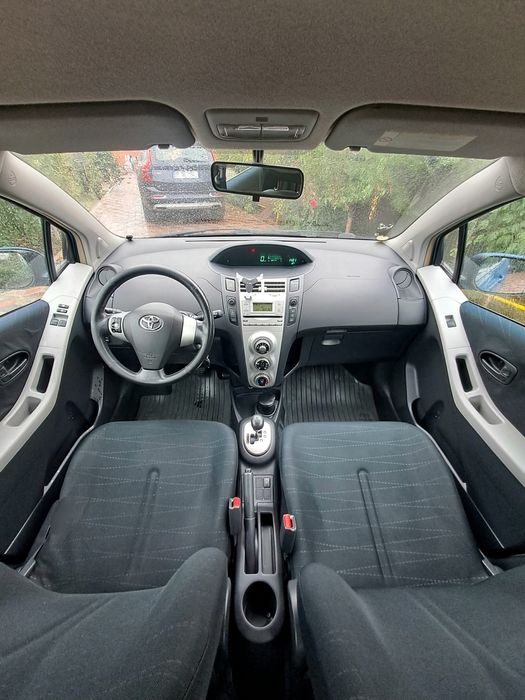 Toyota Yaris Automata,1.3 benzina,129000 km reali,unic prop de noua!