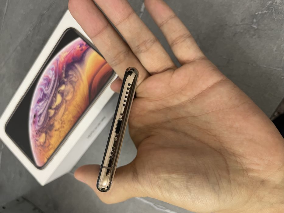 iPhone XS 64gb gold