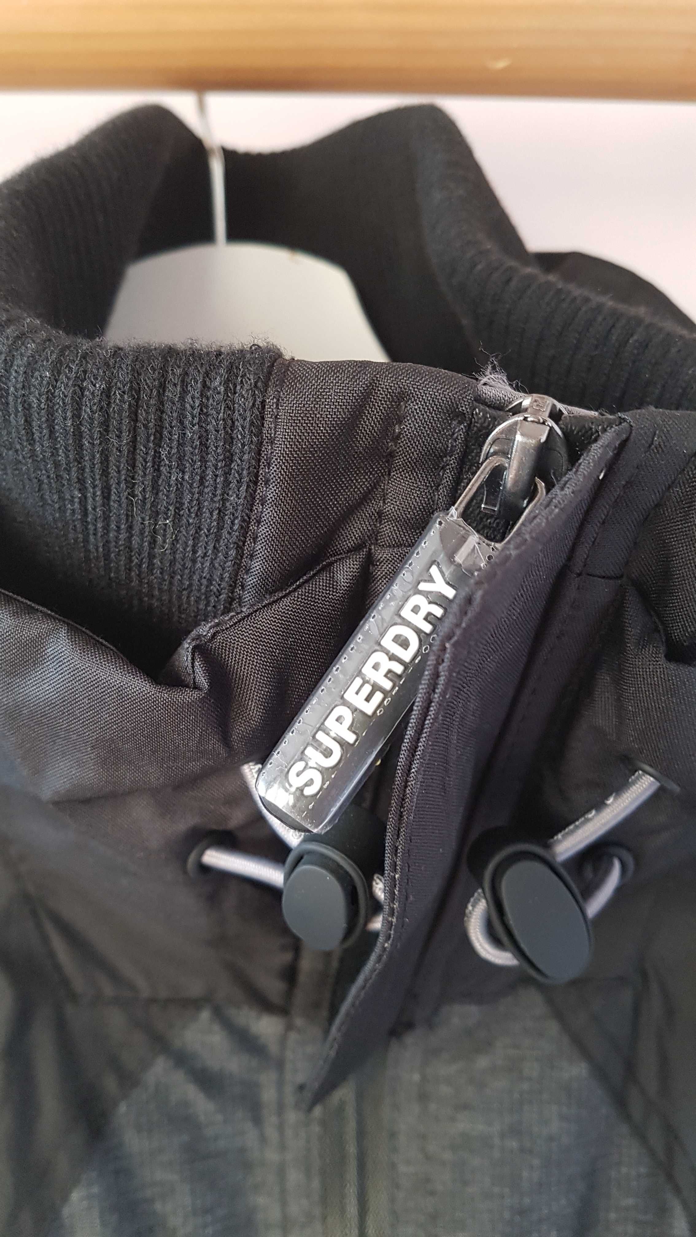 Чисто ново мъжко яке Superdry Cliffhiker International