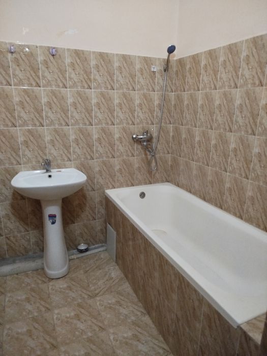 Asr ko'cha DARMON klinika yonida Uy sotiladi 1 xonali uy sotiladi