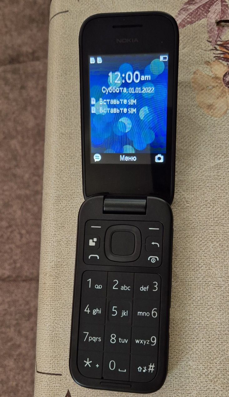 Телефон сотилади Nokia 2660 Flip
